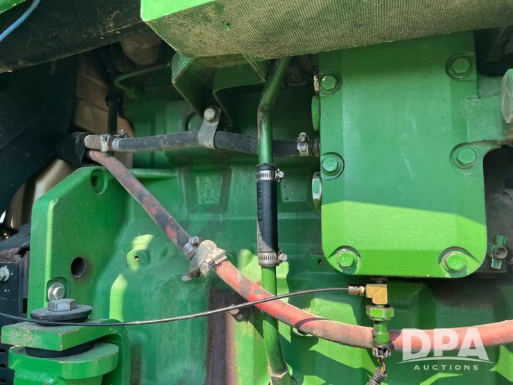 2010-john-deere-9530t-image-32