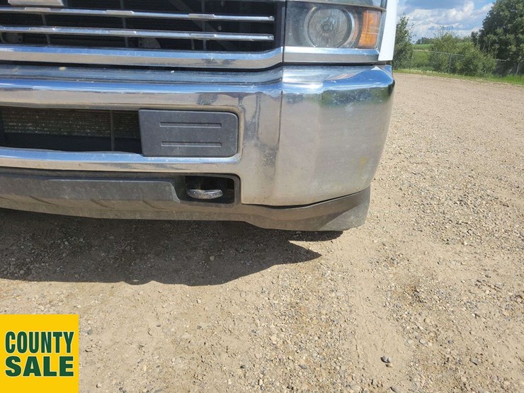 2017-chevrolet-silverado-2500hd-image-37
