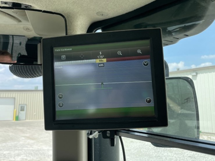2021-john-deere-f4365-image-13