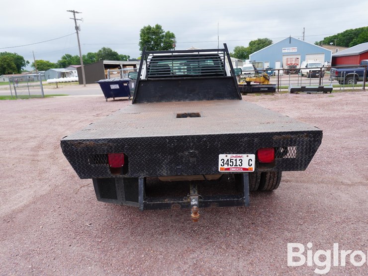 2001-chevrolet-silverado-3500-image-6
