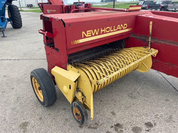 new-holland-311-image-13