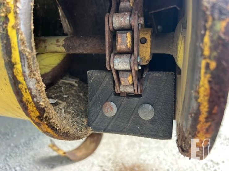 new-holland-tr85-image-29