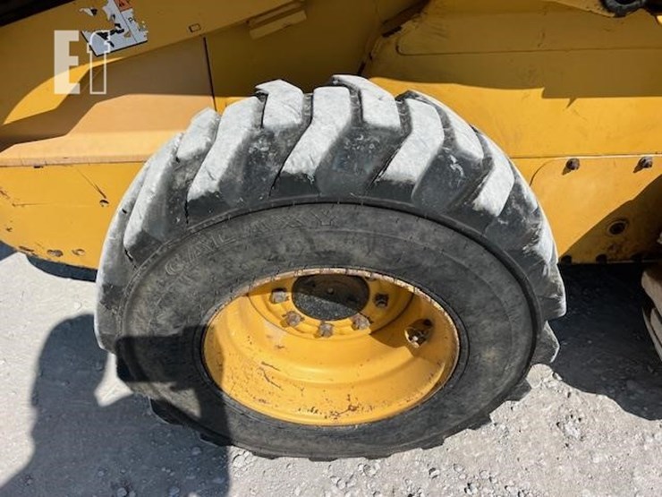 deere-250-image-7