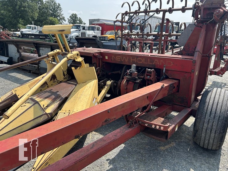 new-holland-890-image-2