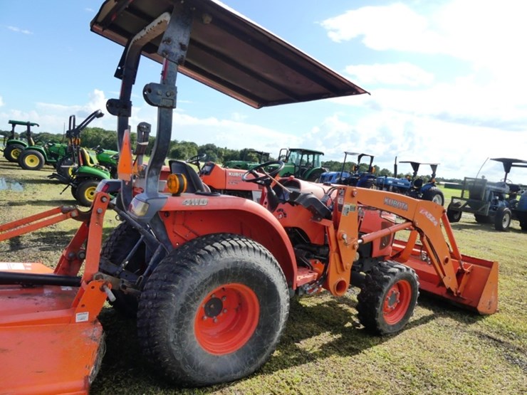 2011-kubota-l3200-image-3