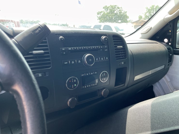 2008-chevrolet-silverado-1500-z71-image-19