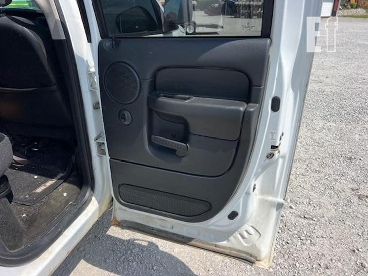 2004-dodge-ram-1500-image-20
