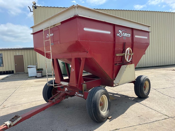 demco-325-image-1