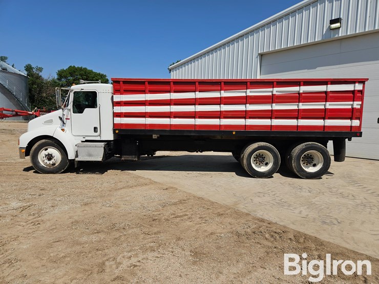2004-kenworth-t300-image-8