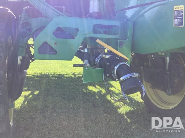 2020-john-deere-r4038-image-7