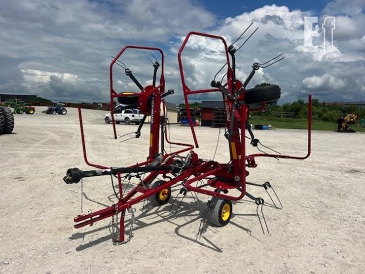 2021-new-holland-proted-3417-image-1