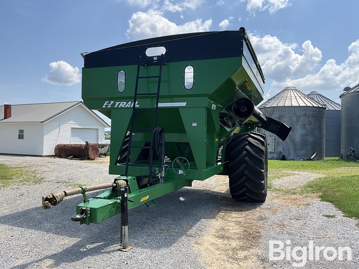 2019-e-z-trail-870-grain-cart-image-1
