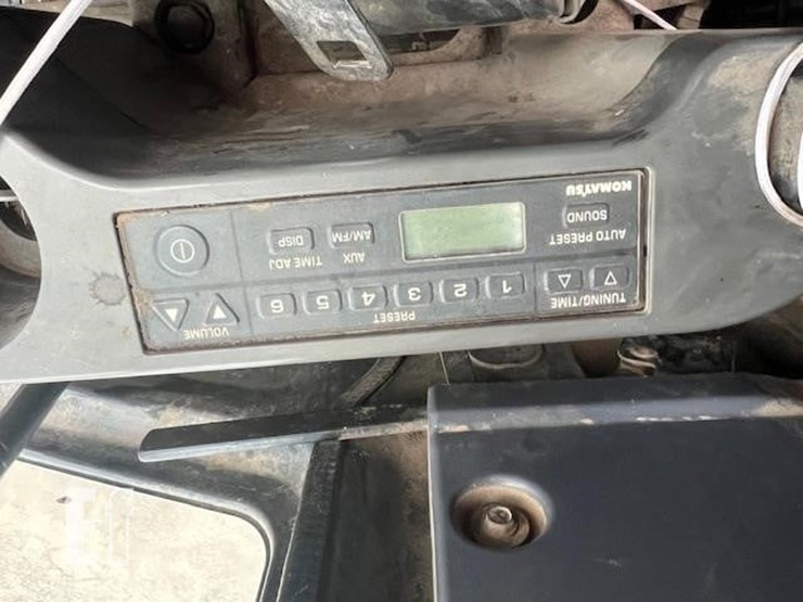 komatsu-pc210-lc-image-35
