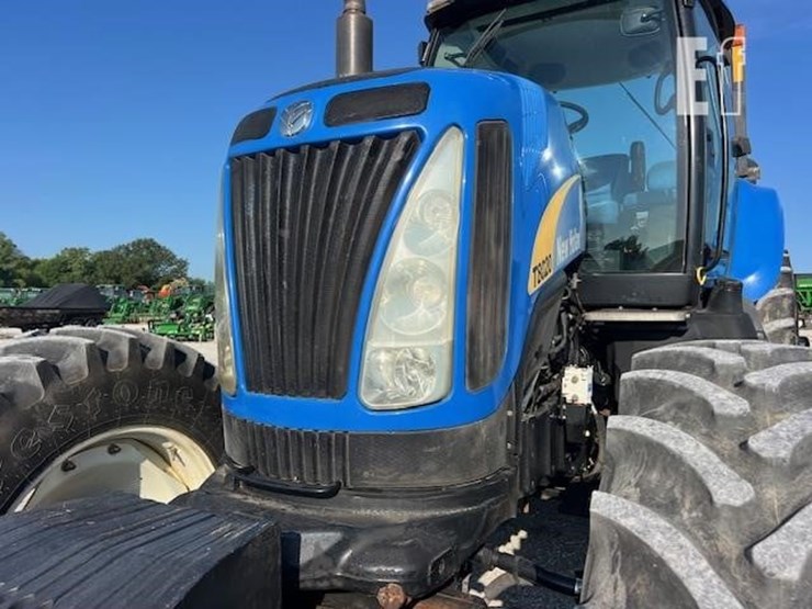 new-holland-t8020-image-13