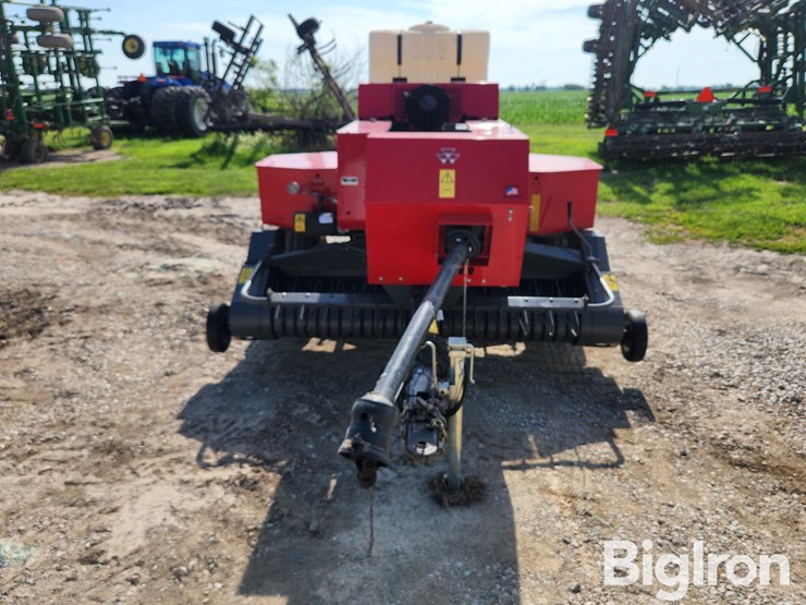 2021-massey-ferguson-1840-image-2