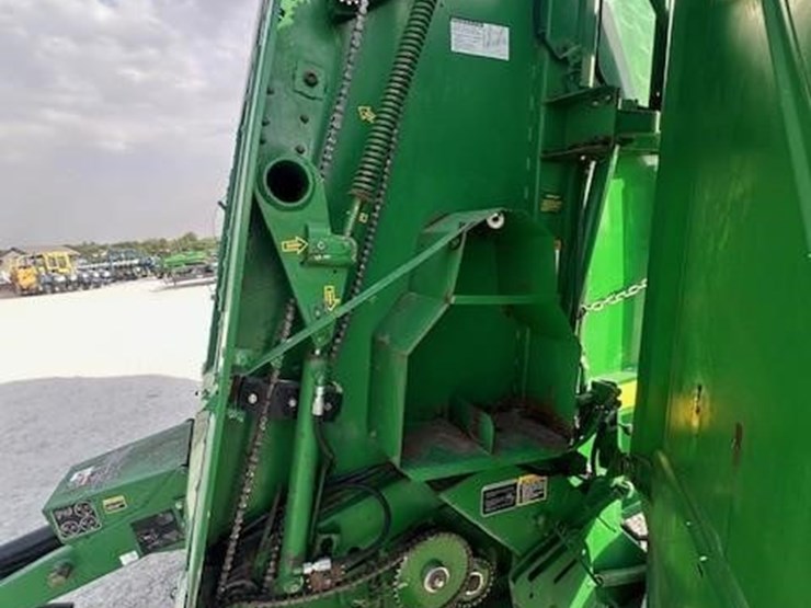 john-deere-566-image-14
