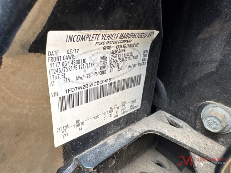 2012-ford-f250-xl-image-28