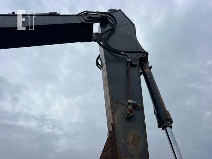 2014-deere-290g-lc-image-15