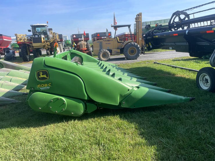 2009-john-deere-608c-image-13