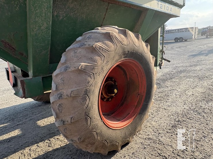 john-deere-1210a-image-8