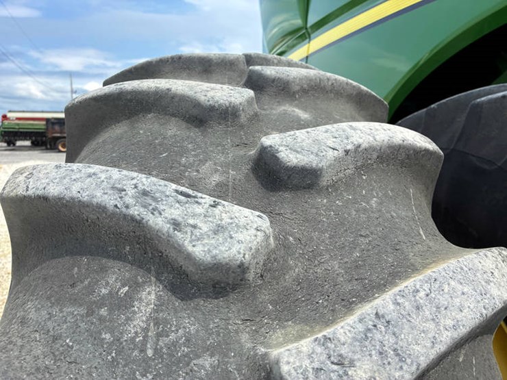 2012-john-deere-s660-image-36