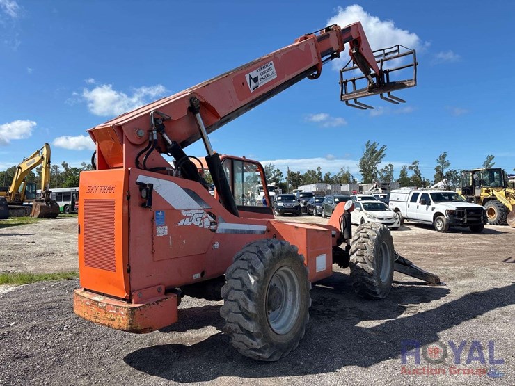 2007-jlg-skytrak-10042-10,000lb-4x4-rough-terrain-telehandler-image-3
