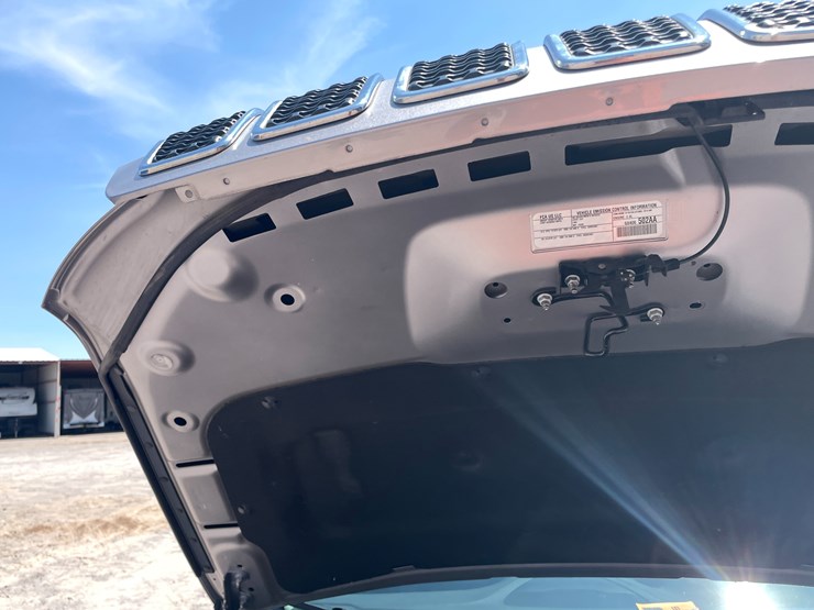 2019-jeep-cherokee-image-65