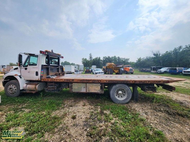 2007-international-durastar-4400-image-2