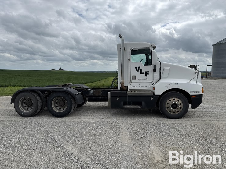 2002-kenworth-t600-image-4