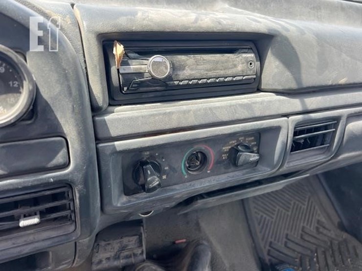 1992-ford-f-super-duty-image-32