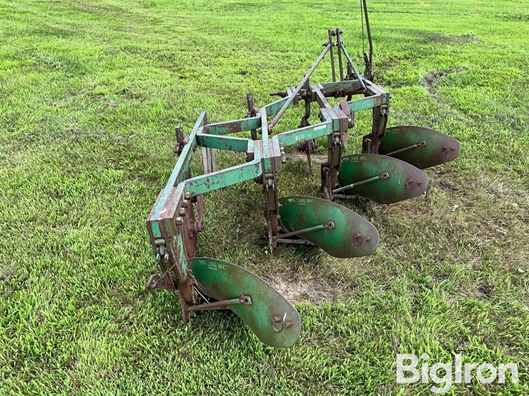 john-deere-810-image-6