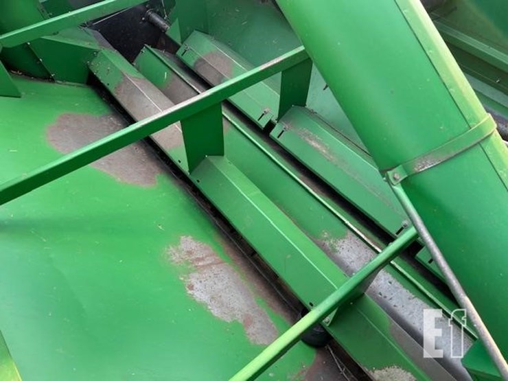 1988-john-deere-8820-titan-ii-image-36