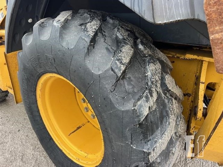 2003-deere-310sg-image-25