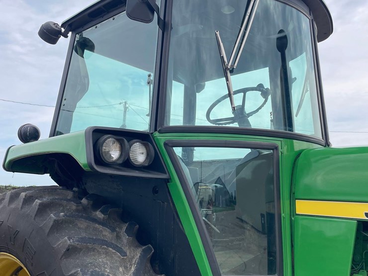 john-deere-4640-image-19