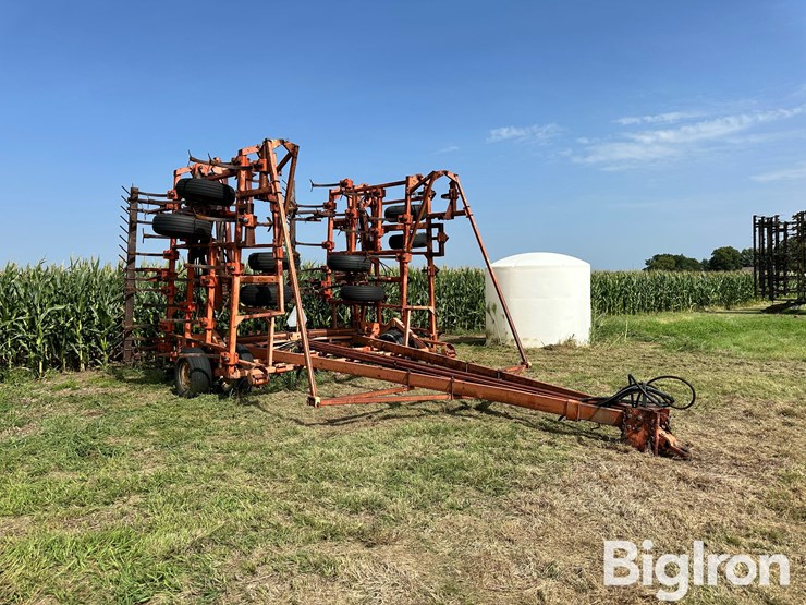 allis-chalmers-1400-image-3