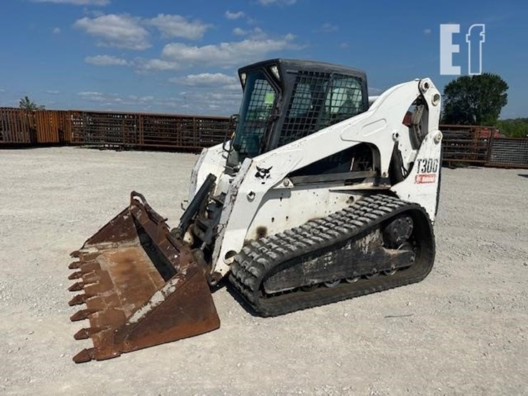 2007-bobcat-t300-image-1