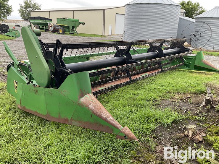 1987-john-deere-220-image-3