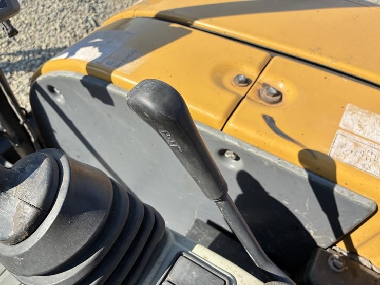 2014-caterpillar-304e2-cr-image-19
