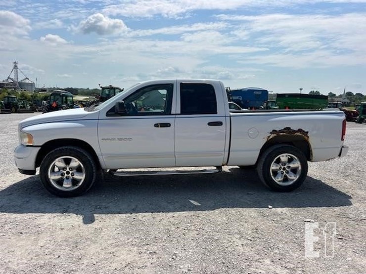 2004-dodge-ram-1500-image-7