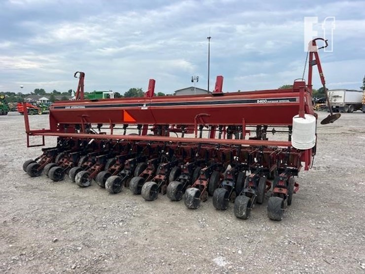case-ih-5400-image-5