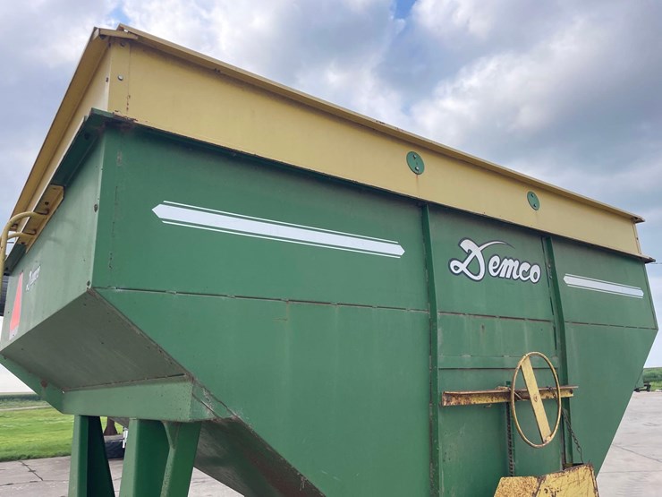 demco-325-image-18
