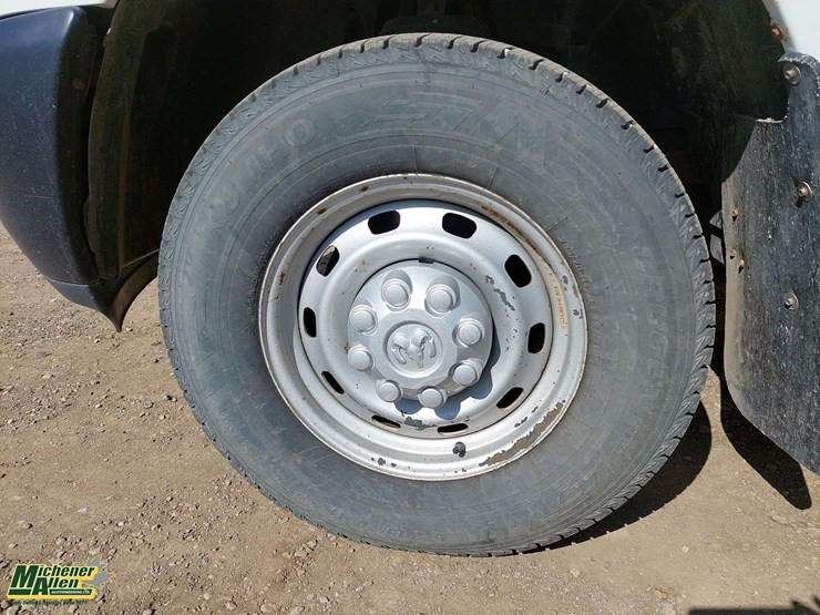 2012-ram-2500-st-image-19