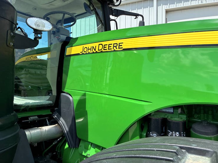 2018-john-deere-8400r-image-19