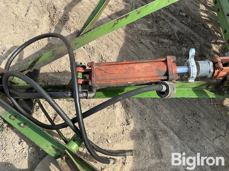 john-deere-10-image-11