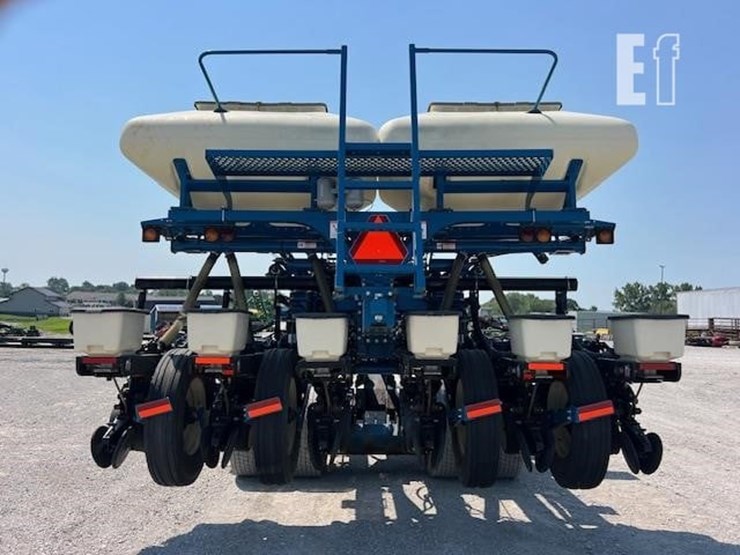 2008-kinze-3800sds-image-7