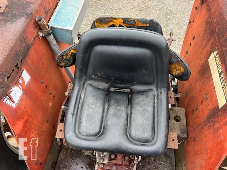 massey-ferguson-255-image-35