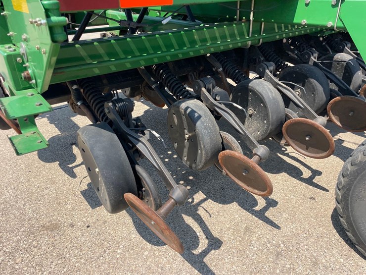 john-deere-1590-image-27