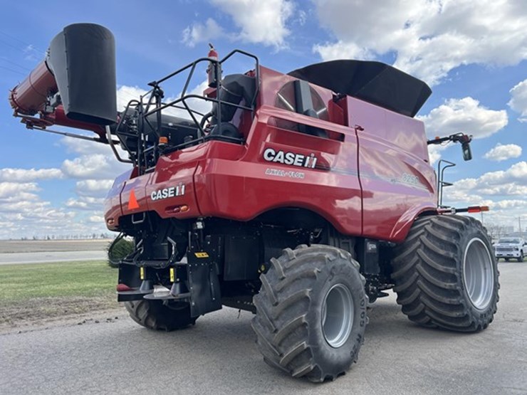 2022-case-ih-8250-image-8