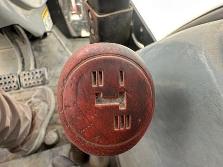 2008-new-holland-t5050-image-25