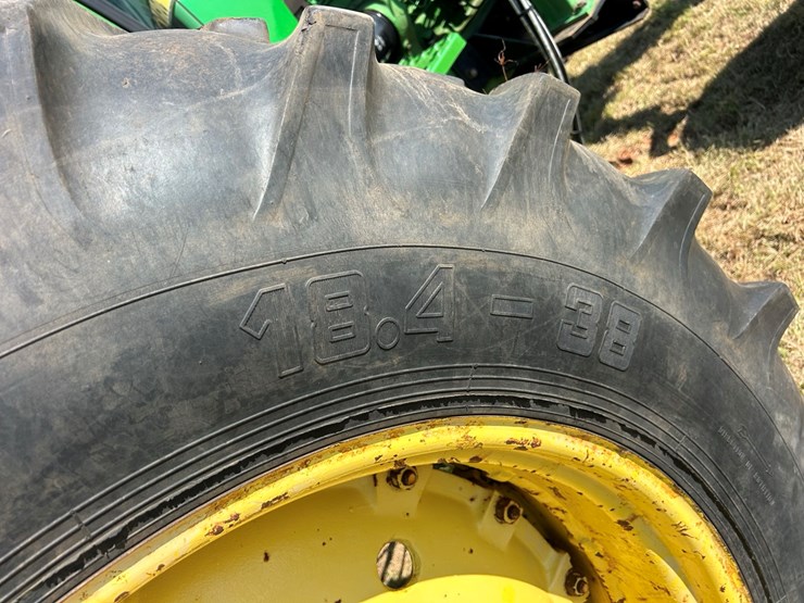 john-deere-4240-image-9
